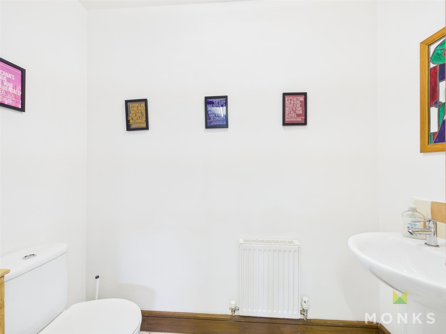 1 Oswalds Close, Oswestry, SY11 2TD For Sale 1 Oswalds Close, Oswestry, SY11 2TD For Sale